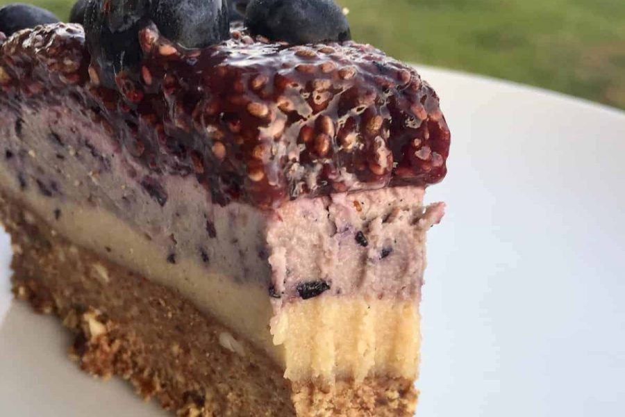 paleo berry cheesecake
